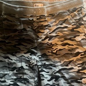 Boys size xl joggers grey army fatigue style